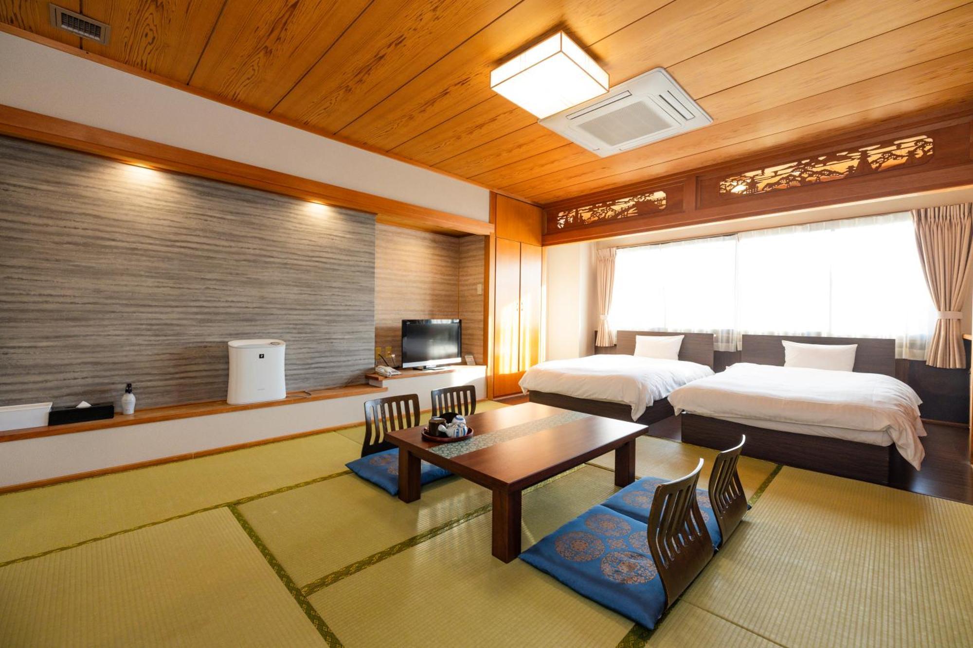 קוצ'י Hotel Takasago מראה חיצוני תמונה