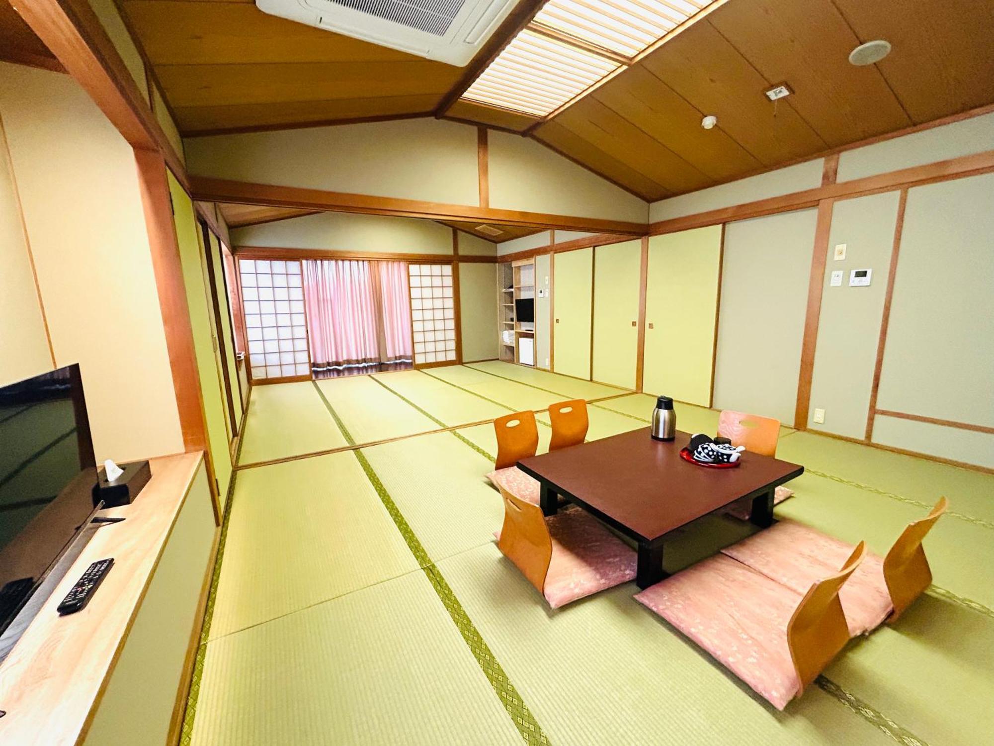 קוצ'י Hotel Takasago מראה חיצוני תמונה