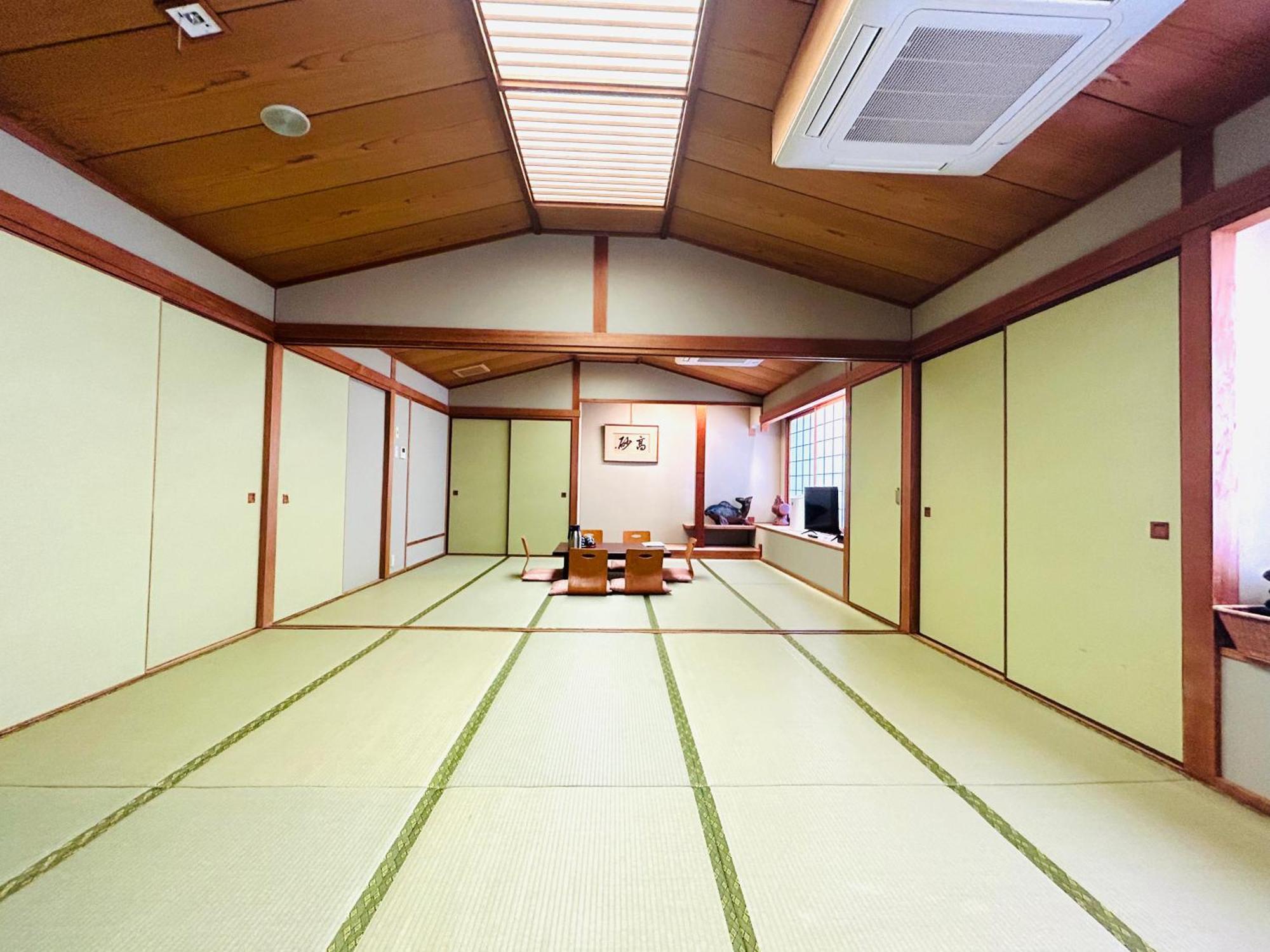 קוצ'י Hotel Takasago מראה חיצוני תמונה