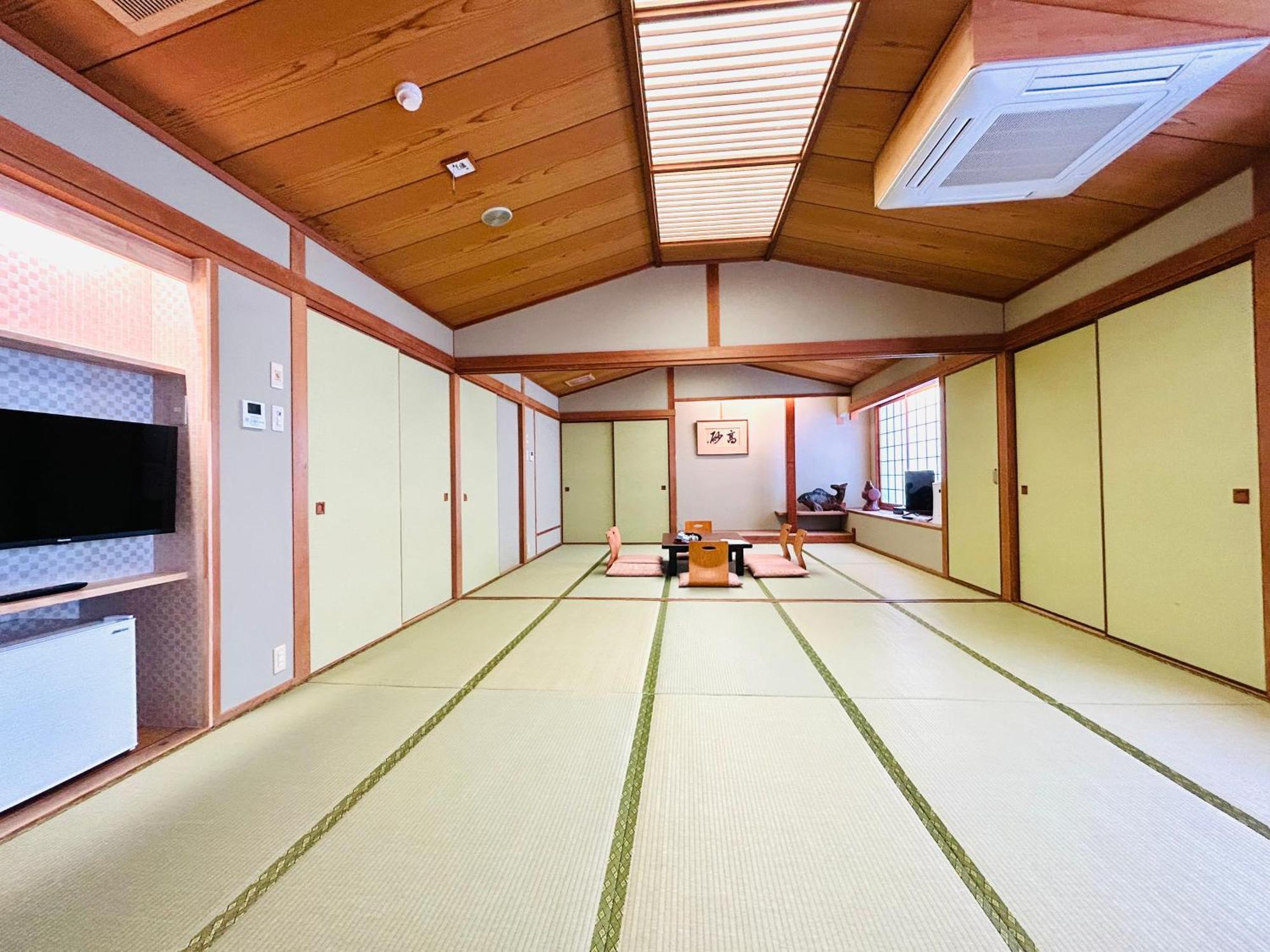 קוצ'י Hotel Takasago מראה חיצוני תמונה